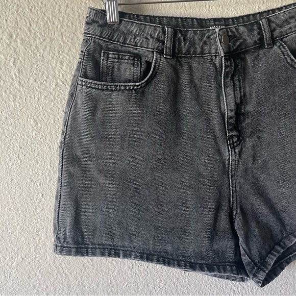 Nasty Gal Baggy Denim Shorts Women’s 10 Black Stonewashed High Waisted Cotton - Picture 3 of 12